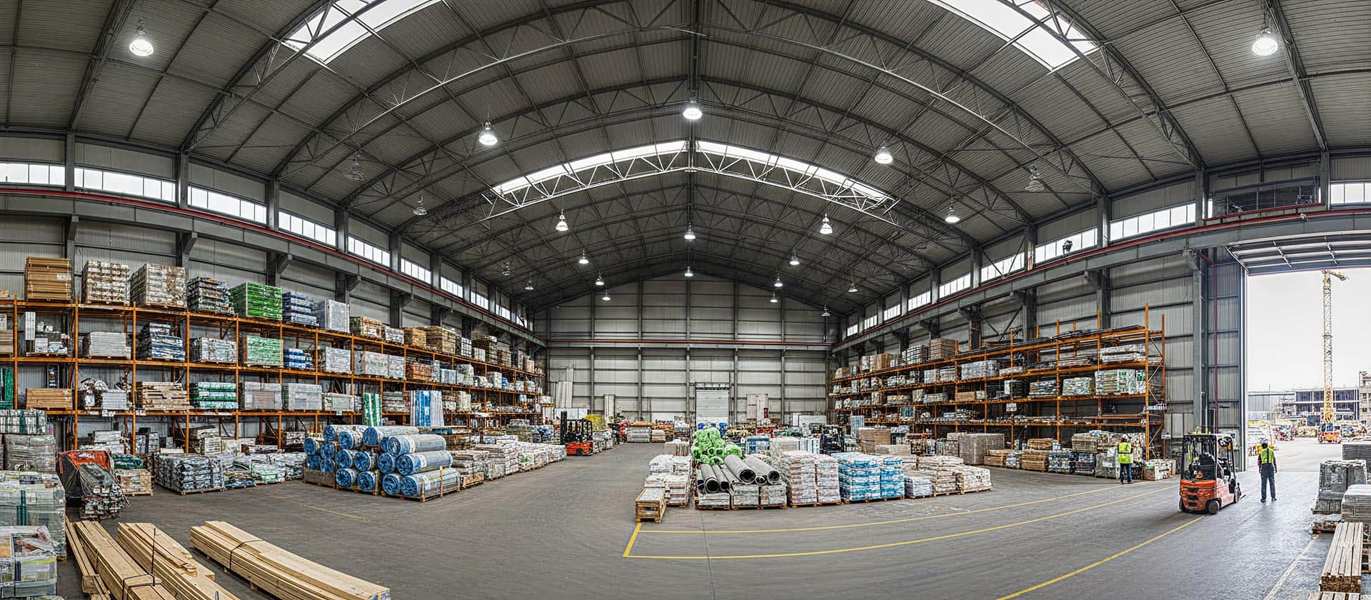 Negociant Hangar Full